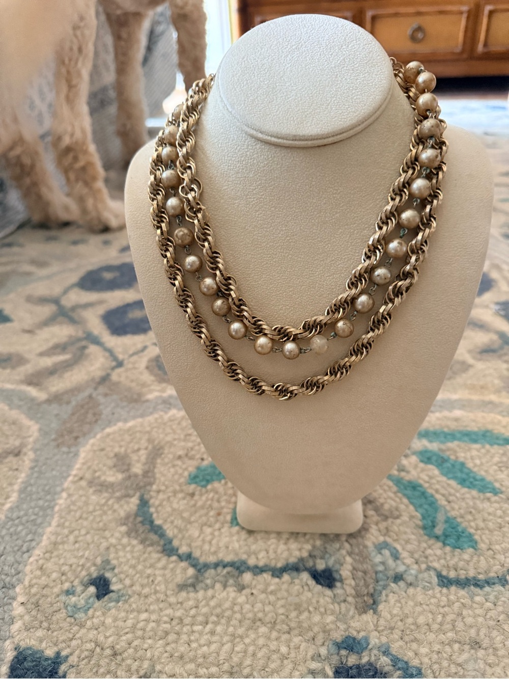 Vintage 70s Gold-Tone Triple Strand Pearl Necklace